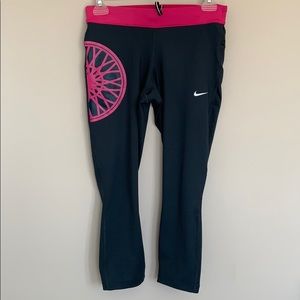 Nike Cropped Active Pants